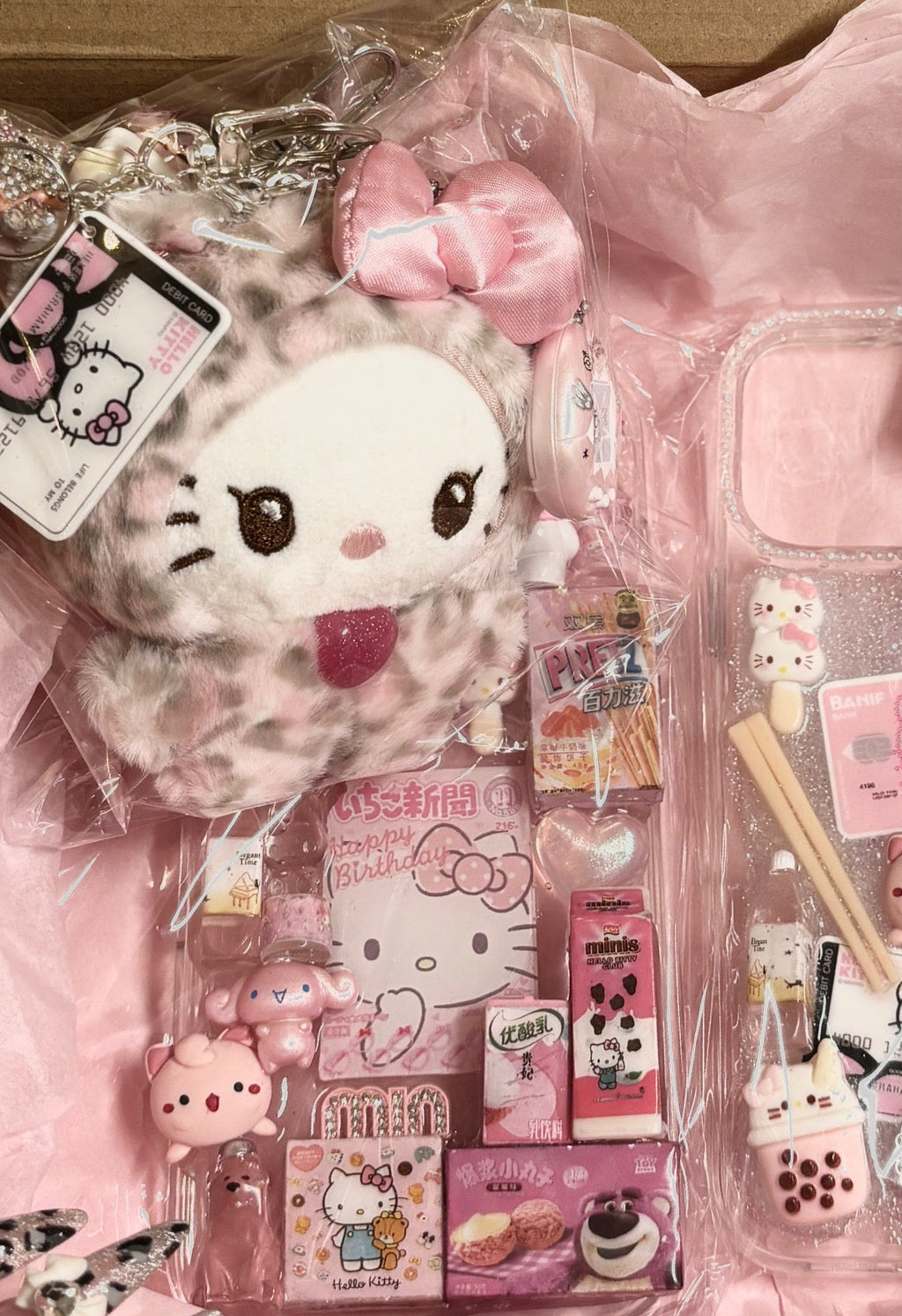 GLAMOUR GOTCHI - bag charm/ keychain