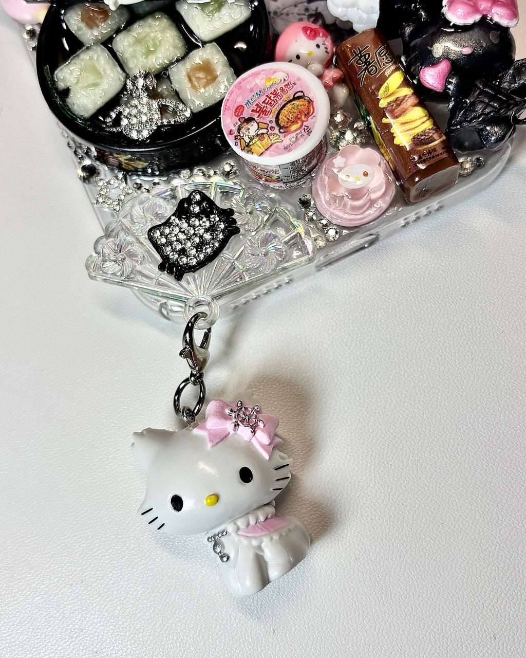 NEKOTREATS 🐾 ₊˚ - iPhone 16ProMax Case