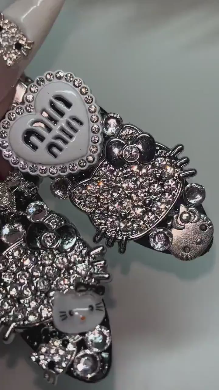 CHROME KITTY hair clips